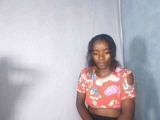 LADYQUEEN webcam