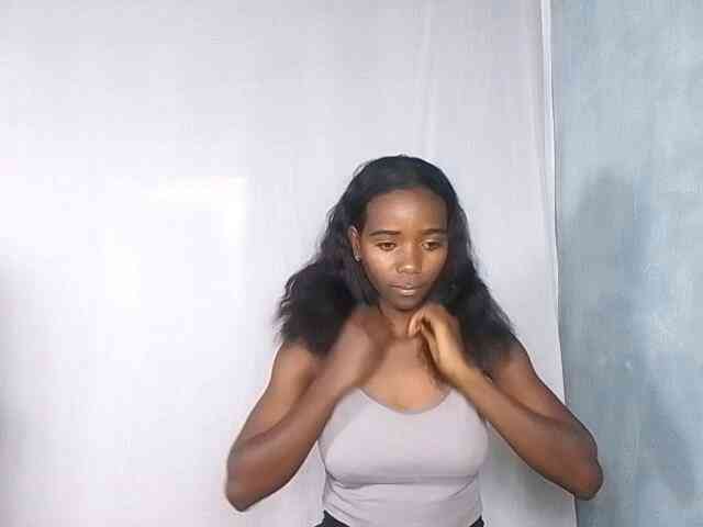 LADYQUEEN webcam