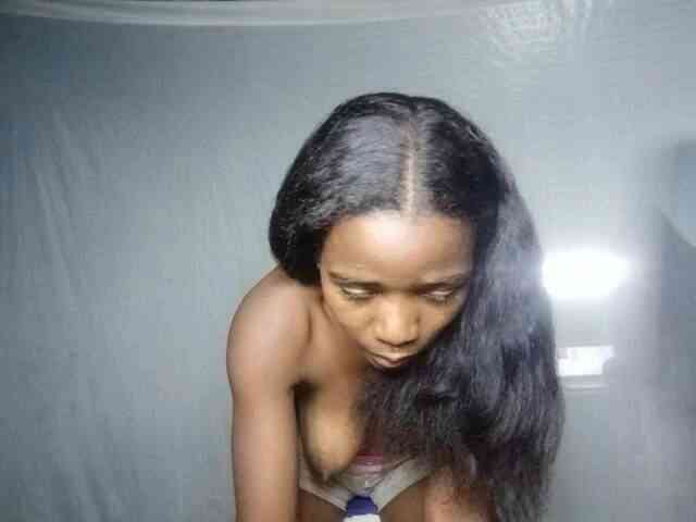 LADYQUEEN webcam