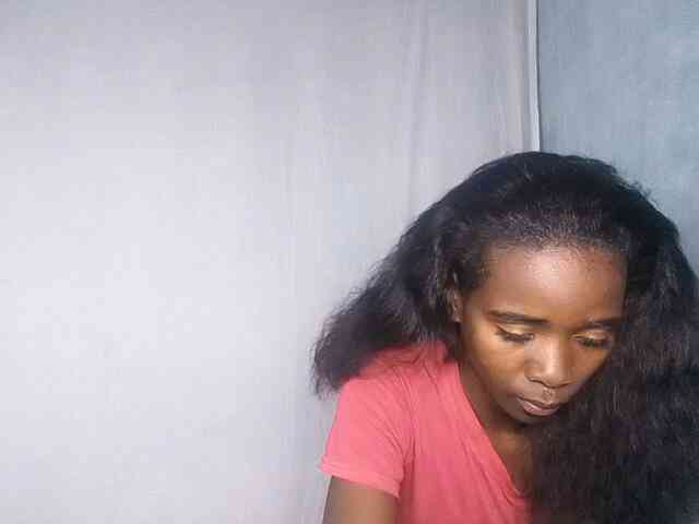 LADYQUEEN webcam