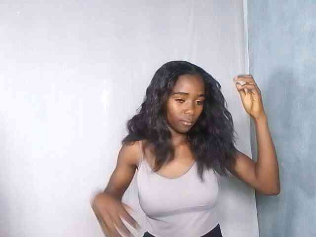 LADYQUEEN webcam