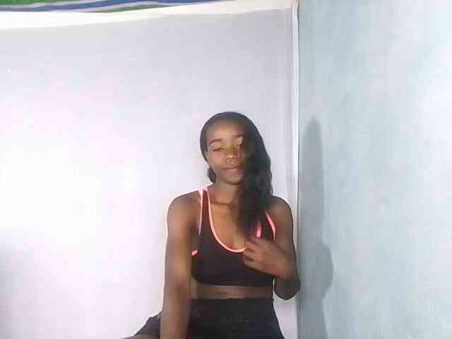 LADYQUEEN webcam