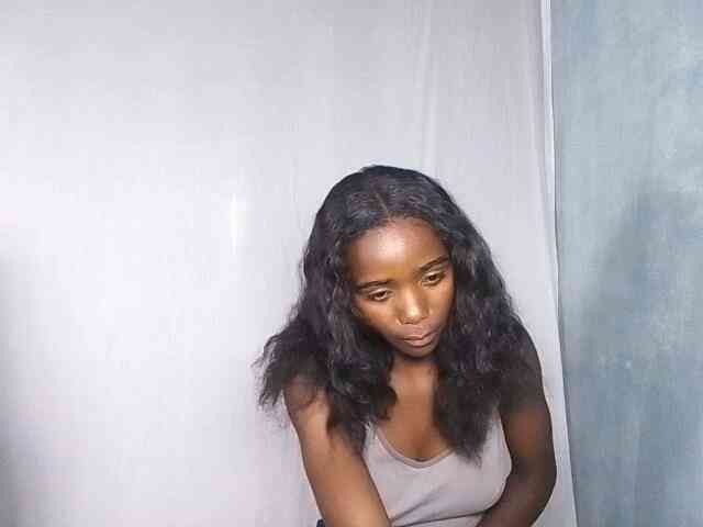LADYQUEEN webcam