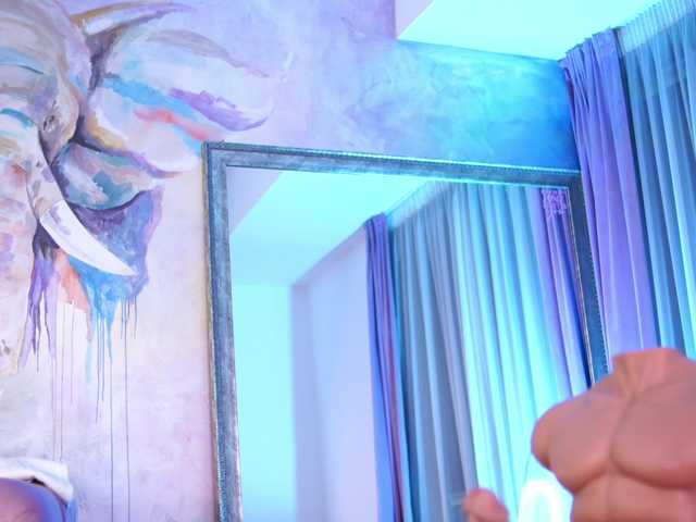 AstridVex live webcam show