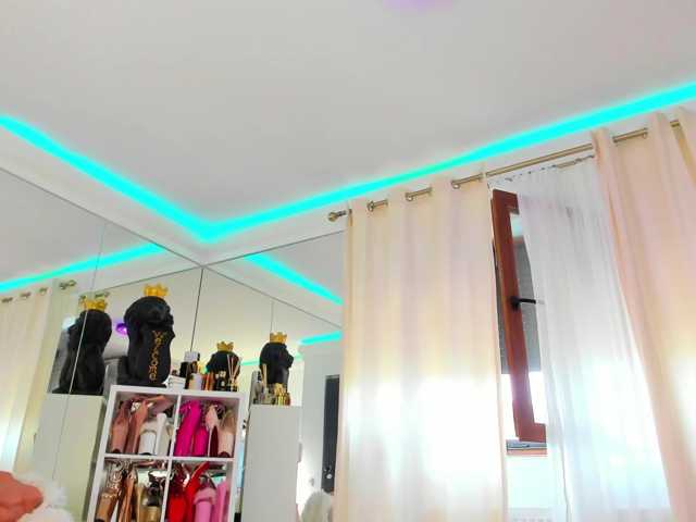AstridVex, live now on BongaCams