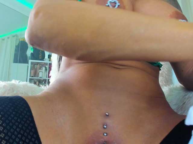 AstridVex live cam on BongaCams