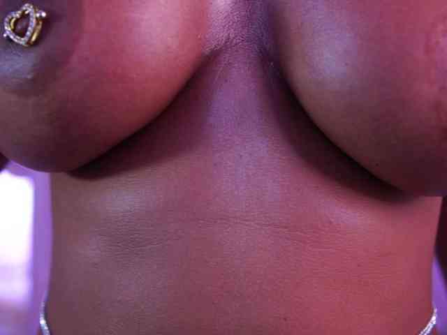 AstridVex webcam