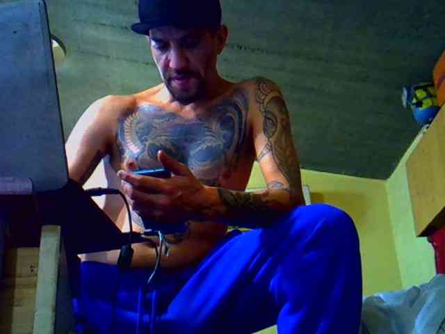 Hsjdkdlwbbdd Sex Cam Show
