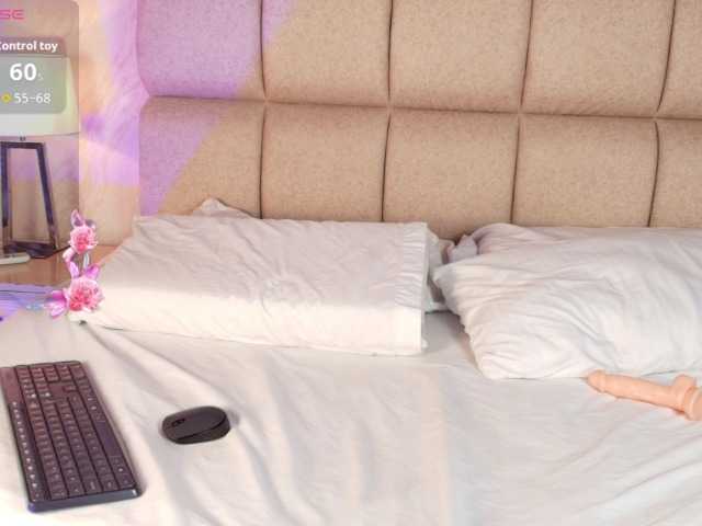 MinaWane live cam on BongaCams