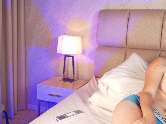 MinaWane live cam on BongaCams