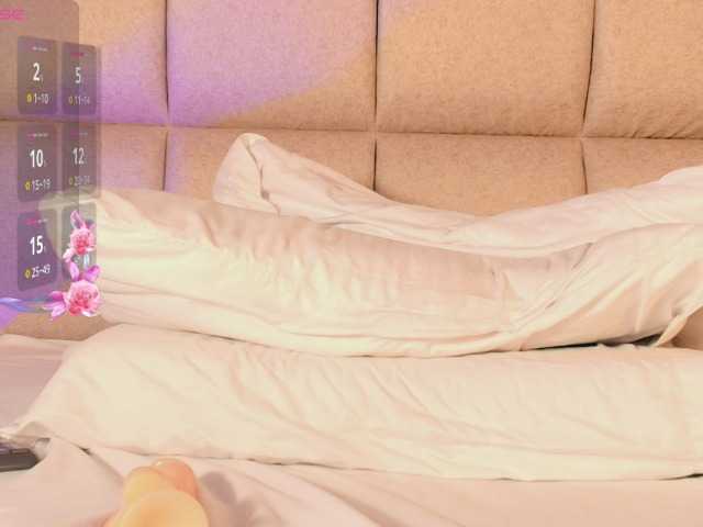 MinaWane live cam on BongaCams