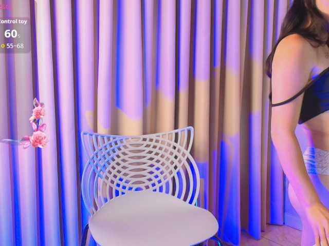 MinaWane live cam on BongaCams