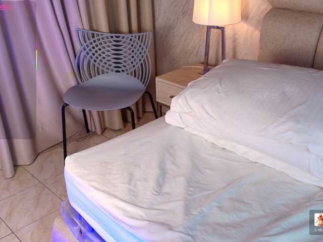 MinaWane live cam on BongaCams