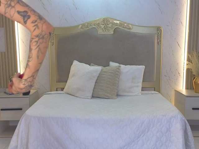 KristenBlue live cam on BongaCams