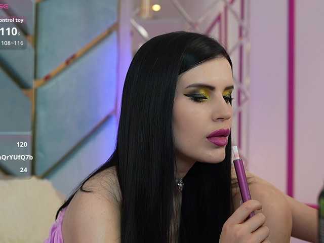 BagiraMays live cam on BongaCams