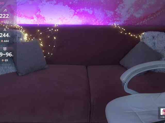 BagiraMays webcam