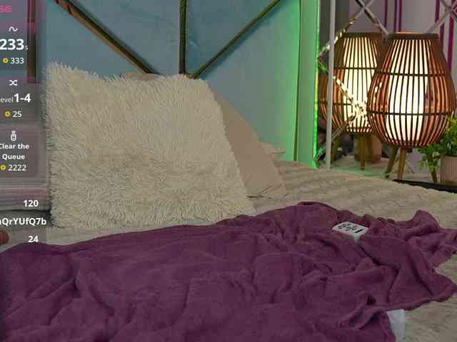 BagiraMays webcam