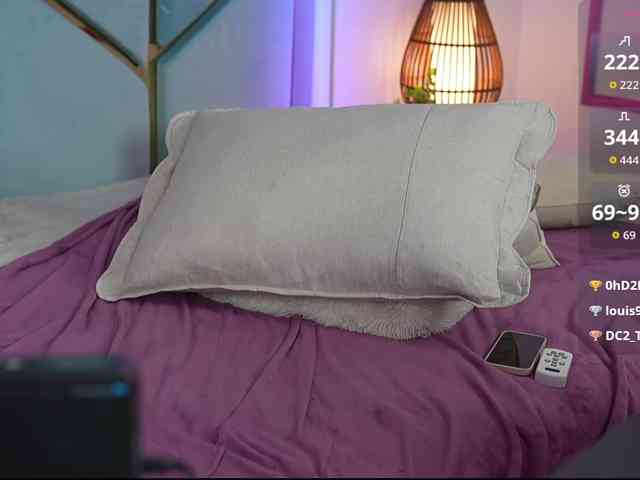 BagiraMays webcam