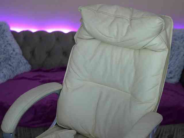 BagiraMays webcam