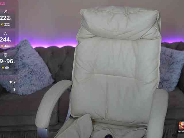 BagiraMays webcam