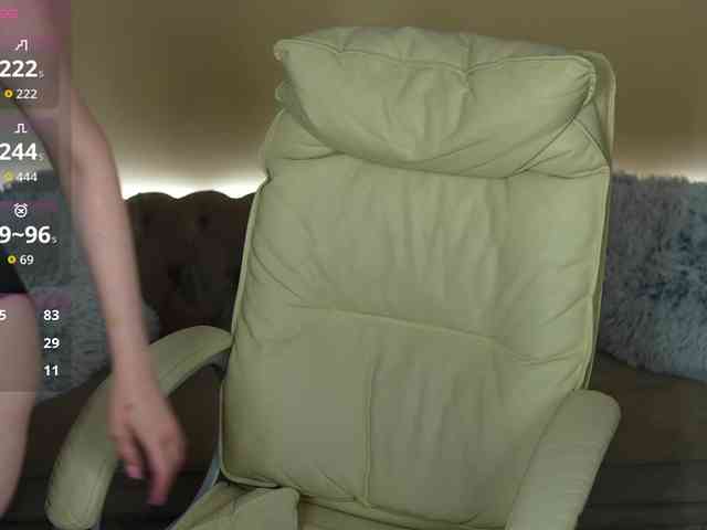 BagiraMays webcam