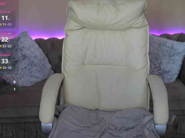 BagiraMays webcam
