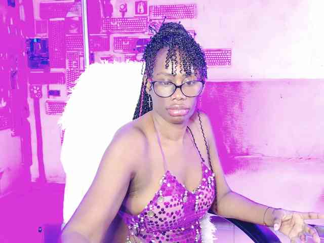 naomicampbi webcam