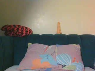 Midnightwhisper01's Live Webcam