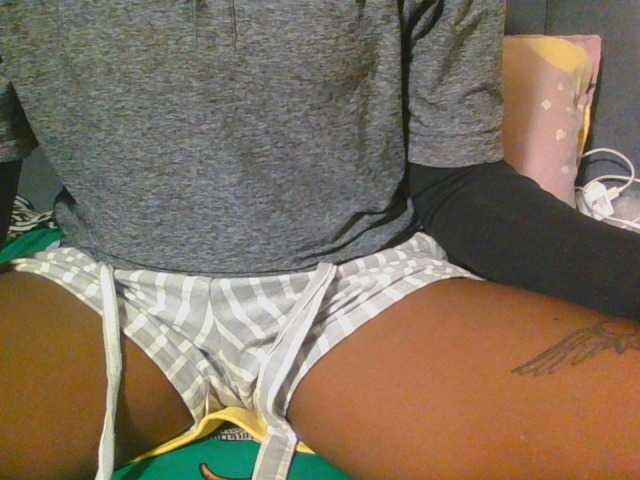 Midnightwhisper01 live cam on BongaCams