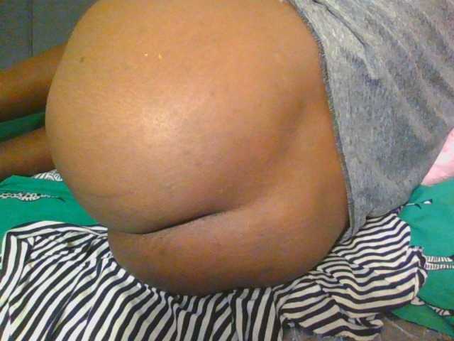 Midnightwhisper01 live cam on BongaCams