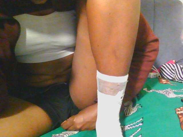 Midnightwhisper01 live cam on BongaCams