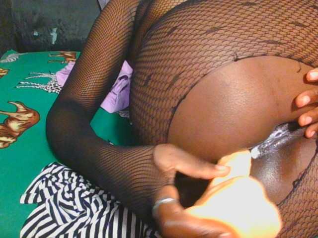 Midnightwhisper01 live cam on BongaCams