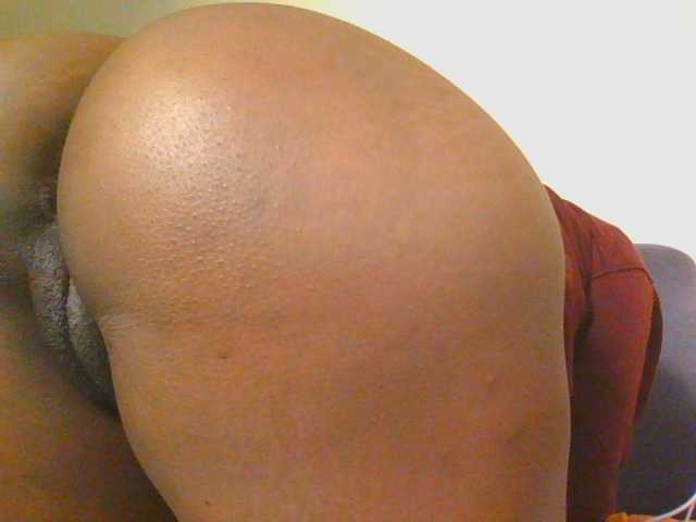 Midnightwhisper01 live cam on BongaCams