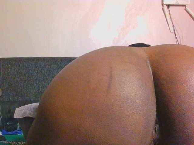 Midnightwhisper01 live cam on BongaCams