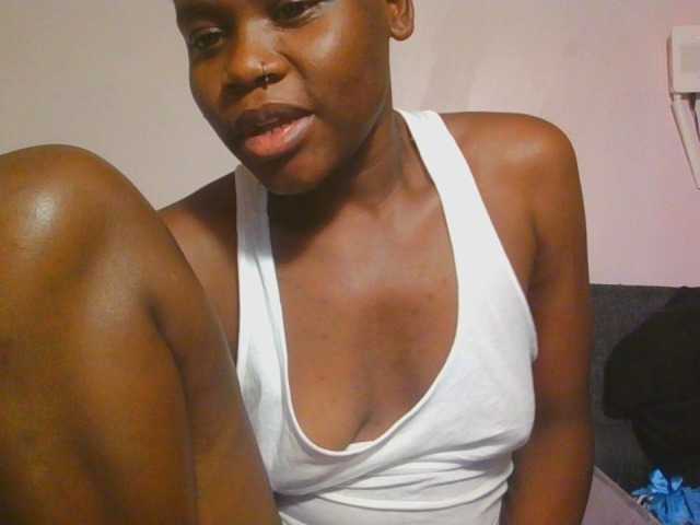 Midnightwhisper01 live cam on BongaCams