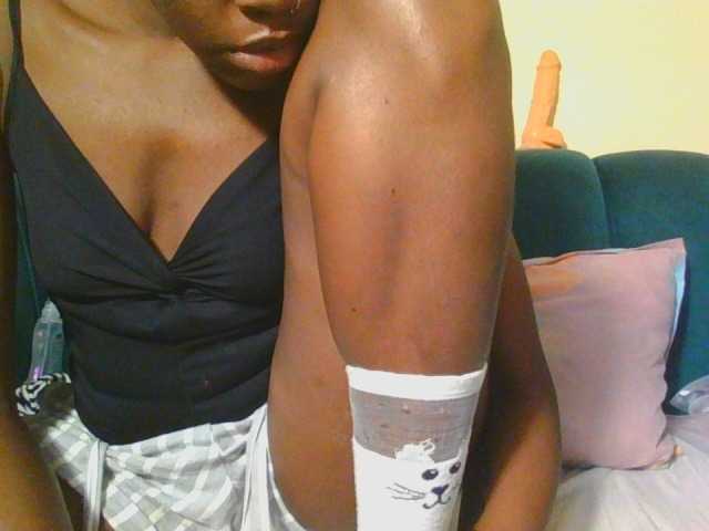 Midnightwhisper01 live cam on BongaCams