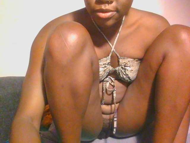 Midnightwhisper01 webcam