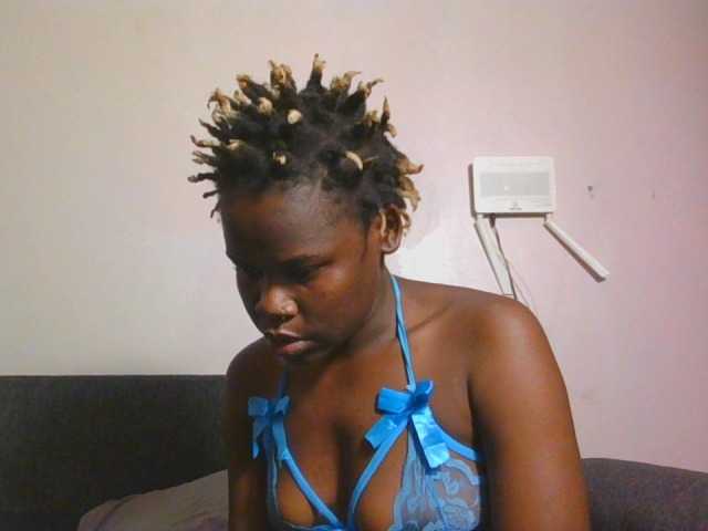 Midnightwhisper01 live cam on BongaCams