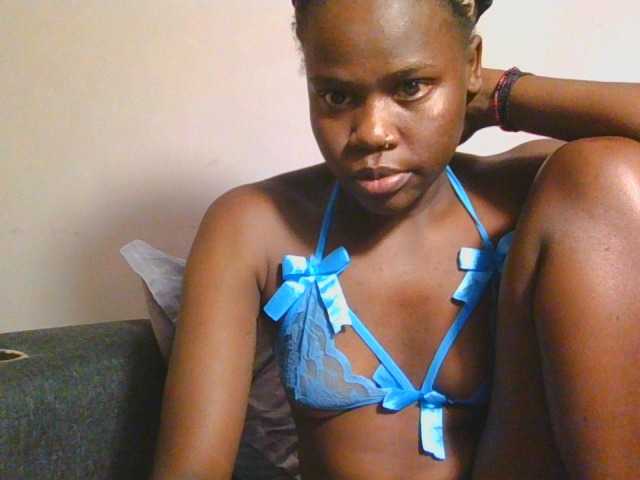 Midnightwhisper01 live cam on BongaCams