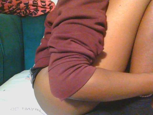 Midnightwhisper01 live cam on BongaCams