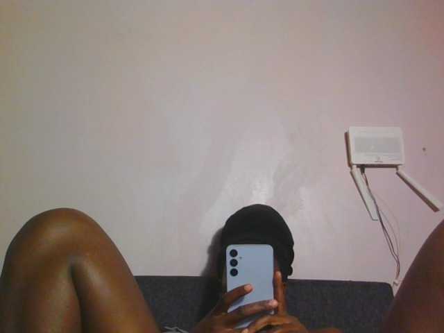 Midnightwhisper01 live cam on BongaCams