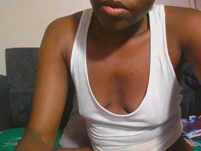 Midnightwhisper01 live cam on BongaCams