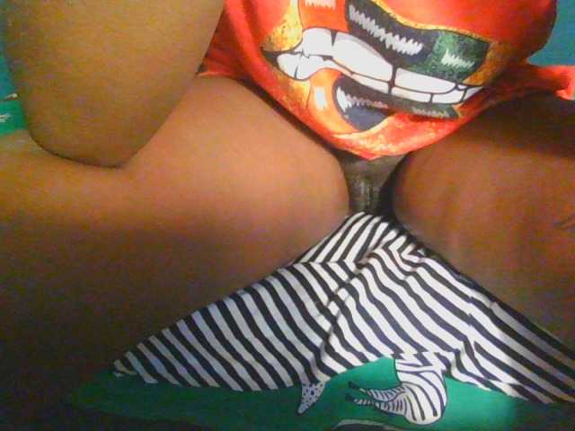 Midnightwhisper01 live cam on BongaCams