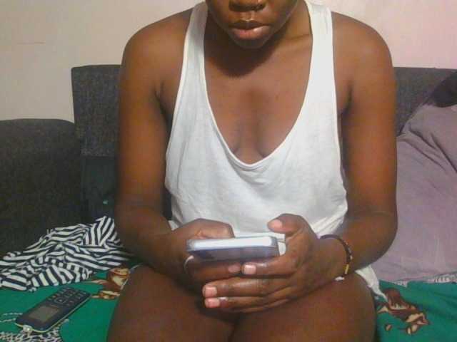 Midnightwhisper01 live cam on BongaCams