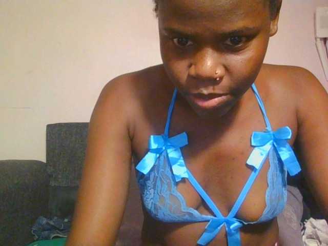 Midnightwhisper01 live cam on BongaCams