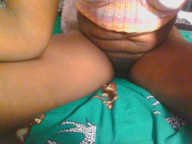 Midnightwhisper01 live cam on BongaCams