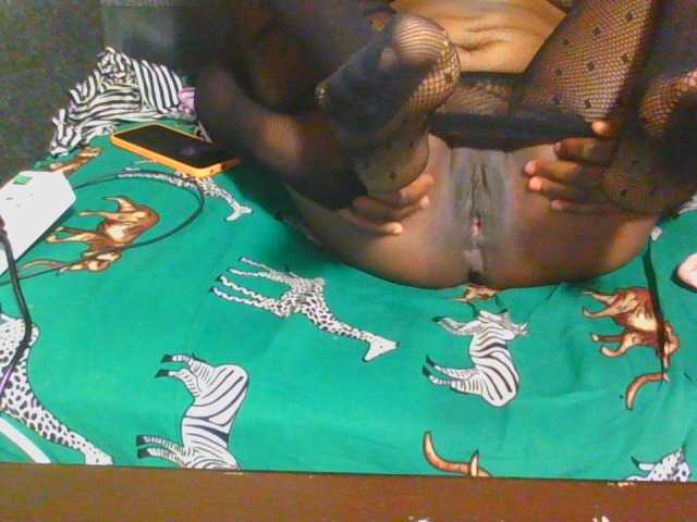 Midnightwhisper01 live cam on BongaCams