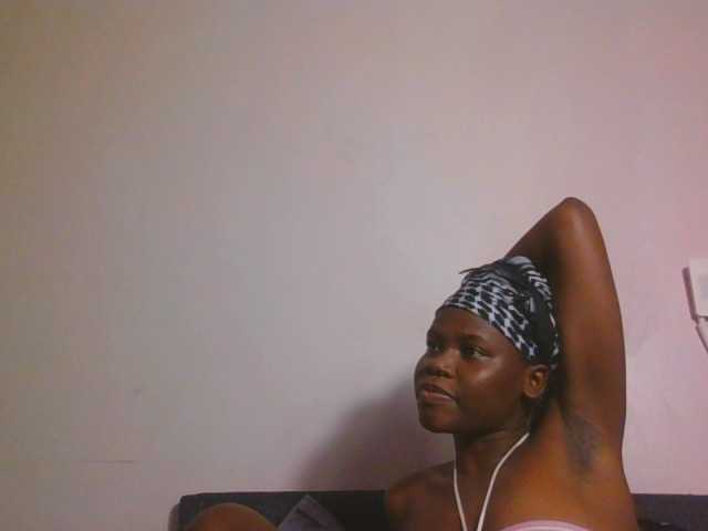 Midnightwhisper01 live cam on BongaCams