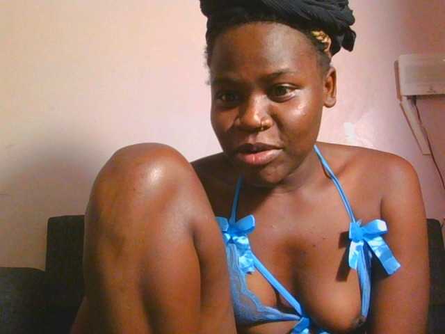Midnightwhisper01 live cam on BongaCams