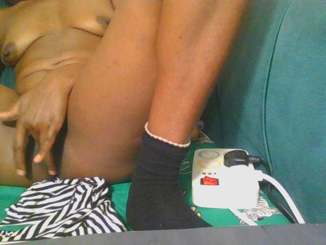 Midnightwhisper01 live cam on BongaCams